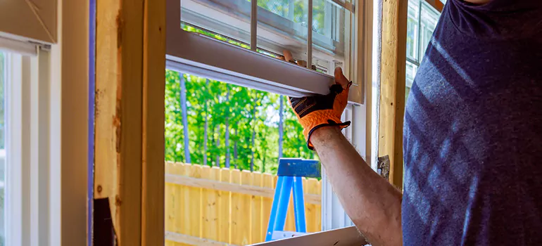 >Bay Window Curtain Rail Track in Fleming Island, FL
